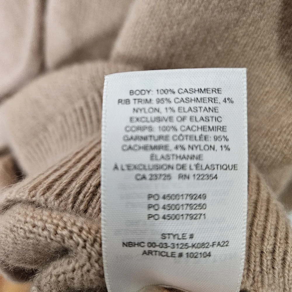 Aritzia Babaton Luxe Cashmere Knit Cardigan Sz XS Oversize V-Neck Neutral  Tan - Picture 10 of 13